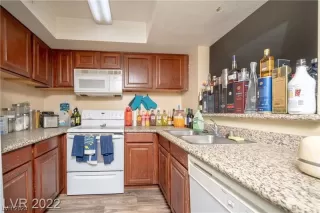 Photo #5: 2543965 Listing 