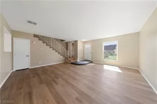 Photo #1: 2543968 Listing 