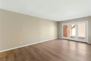 Photo #2: 2543968 Listing 