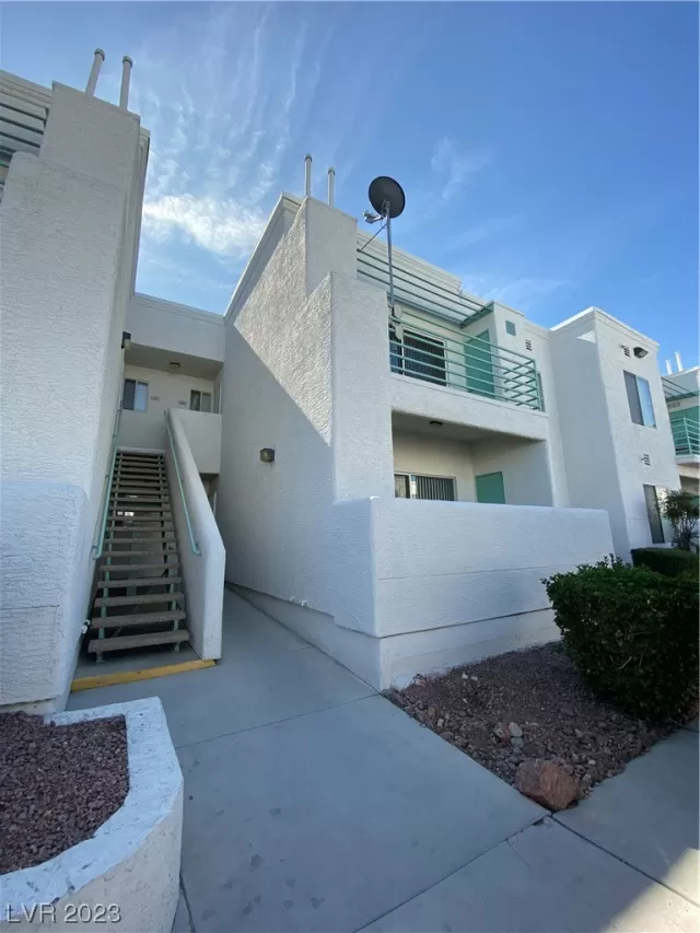 MLS: 2543980 Condo For Sale