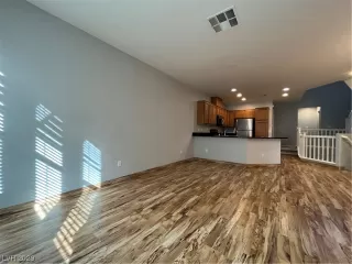 Photo #4: 2544001 Listing 