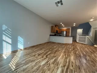 Photo #5: 2544001 Listing 