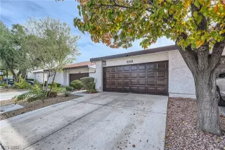 Photo #1: 2544009 Listing 