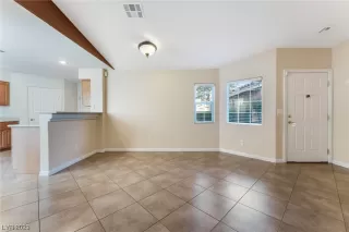 Photo #6: 2544031 Listing 