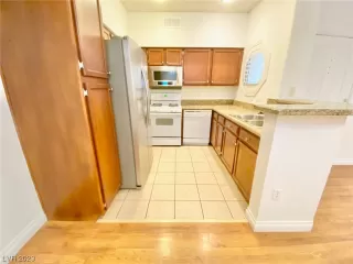 Photo #3: 2544040 Listing 