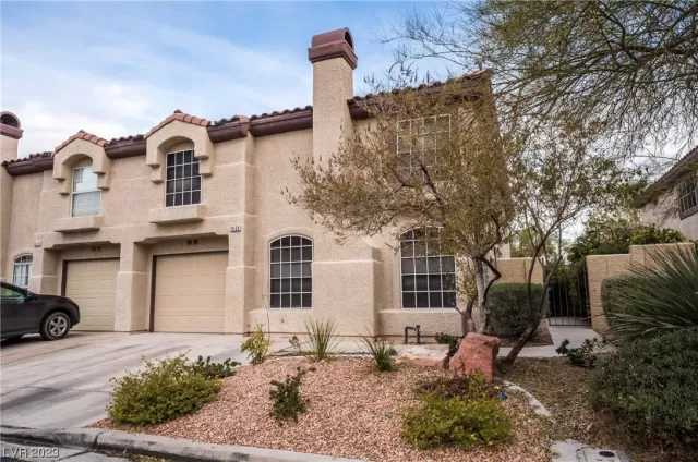 MLS: 2544043 Condo For Sale