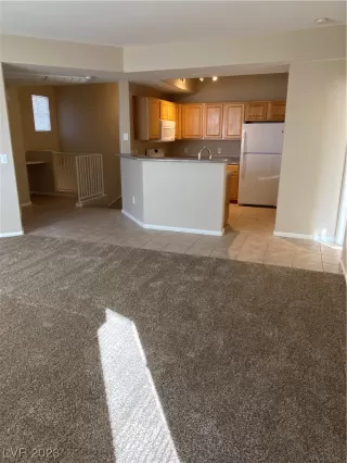 Photo #5: 2544059 Listing 