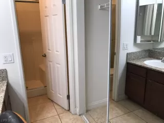 Photo #6: 2544075 Listing 