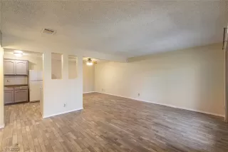 Photo #2: 2544085 Listing 