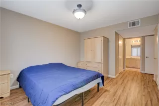 Photo #4: 2544089 Listing