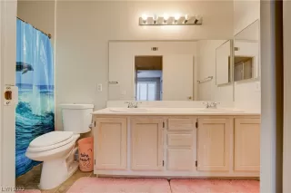 Photo #5: 2544089 Listing