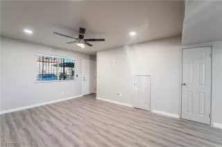 Photo #2: 2544093 Listing 