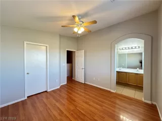 Photo #6: 2544111 Listing 