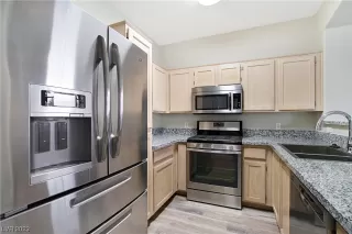 Photo #6: 2544122 Listing 