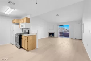 Photo #4: 2544147 Listing