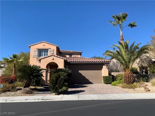 MLS: 2544153 Condo For Sale