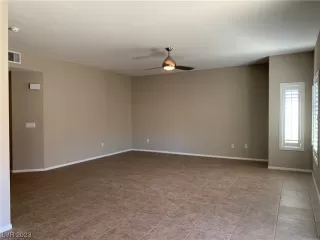 Photo #6: 2544153 Listing 