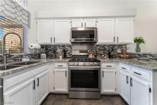 Photo #2: 2544154 Listing 