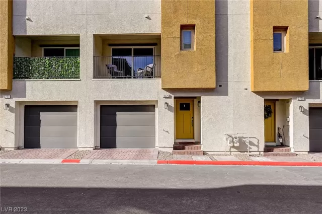 MLS: 2544155 Condo For Sale