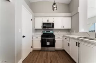 Photo #6: 2544156 Listing 