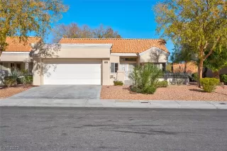 Photo #1: 2544158 Listing