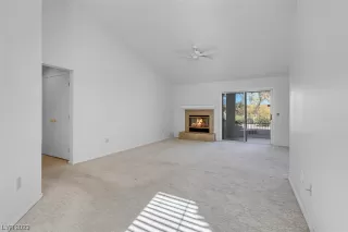 Photo #2: 2544158 Listing