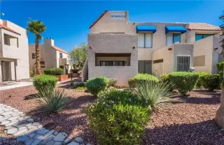 Photo #1: 2544162 Listing