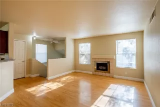 Photo #4: 2544175 Listing