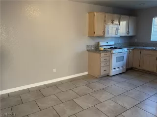 Photo #2: 2544177 Listing 