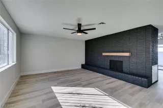 Photo #2: 2544181 Listing