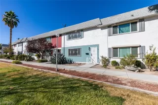 Photo #3: 2544181 Listing