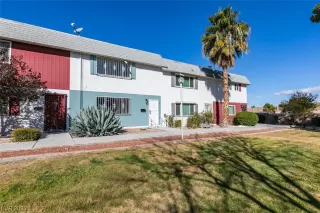 Photo #4: 2544181 Listing