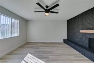 Photo #6: 2544181 Listing