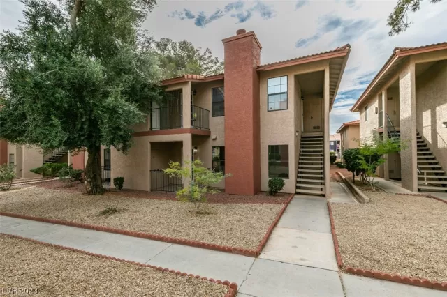 MLS: 2544228 Condo For Sale