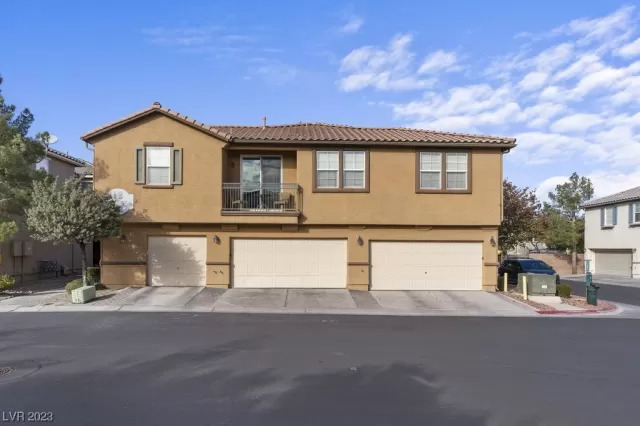 MLS: 2544231 Condo For Sale