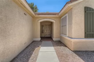 Photo #2: 2544235 Listing