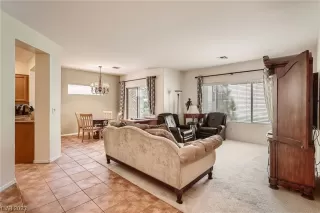 Photo #4: 2544235 Listing