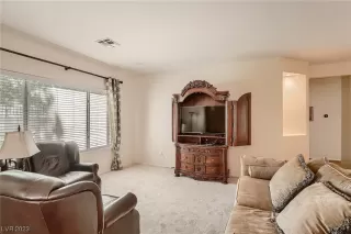 Photo #5: 2544235 Listing