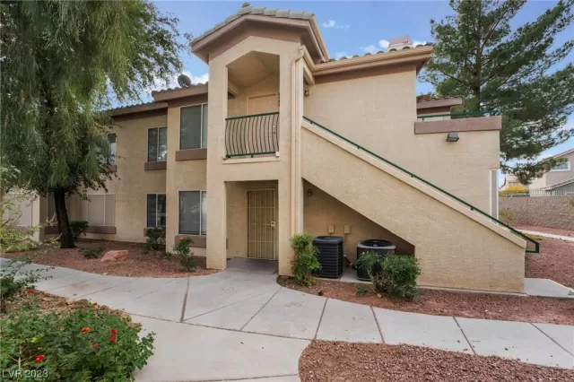 MLS: 2544239 Condo For Sale