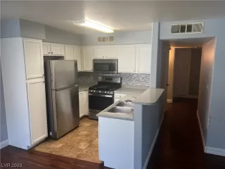 Photo #3: 2544248 Listing 