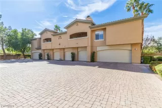 Photo #1: 2544259 Listing