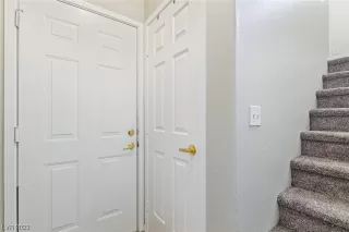 Photo #5: 2544259 Listing