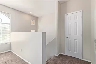 Photo #6: 2544259 Listing