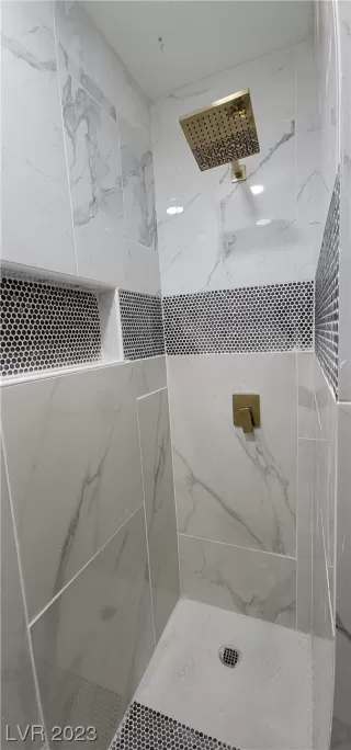 Photo #4: 2544283 Listing 