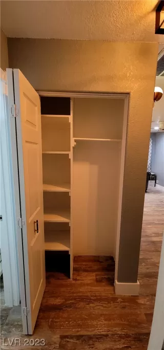 Photo #6: 2544283 Listing 