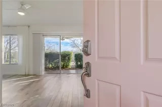 Photo #1: 2544302 Listing 