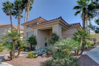 Photo #3: 2544308 Listing