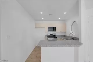 Photo #6: 2544314 Listing 