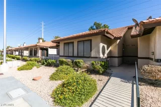 Photo #2: 2544327 Listing