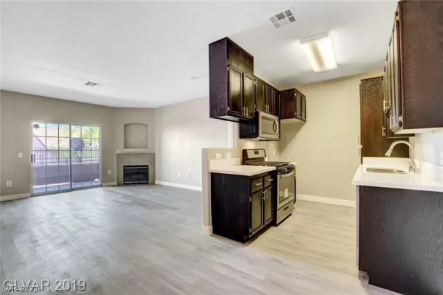 MLS: 2544330 Condo For Sale